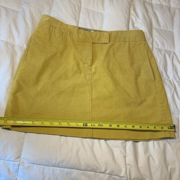 J.CREW, corduroy skirt, mustard yellow, great condition, size 4 - Picture 12 of 14